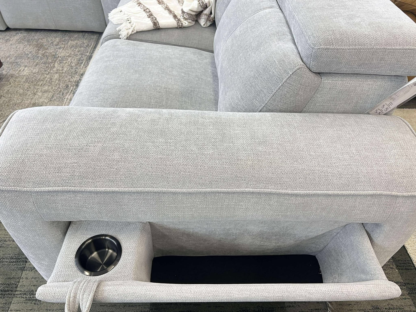 (LIMITED TIME SALE) ECLIPSE 5 Seater Modular Dual Moter Electric Recliner