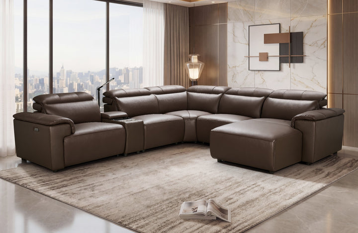 OPAL CORNER LOUNGE