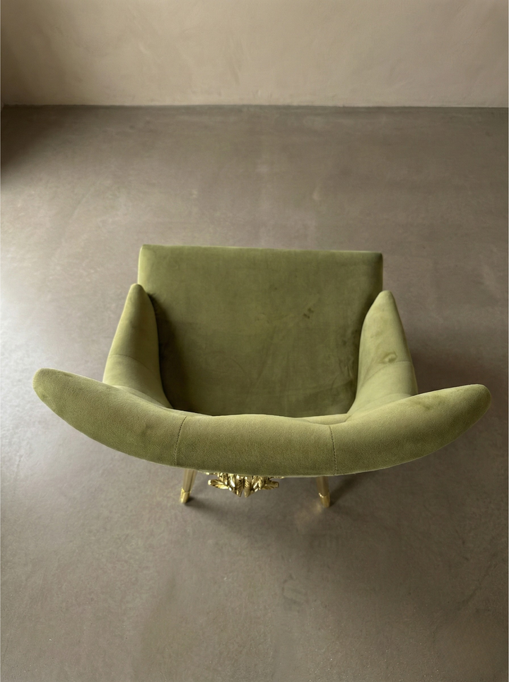 Leo Royale Velvet Chair