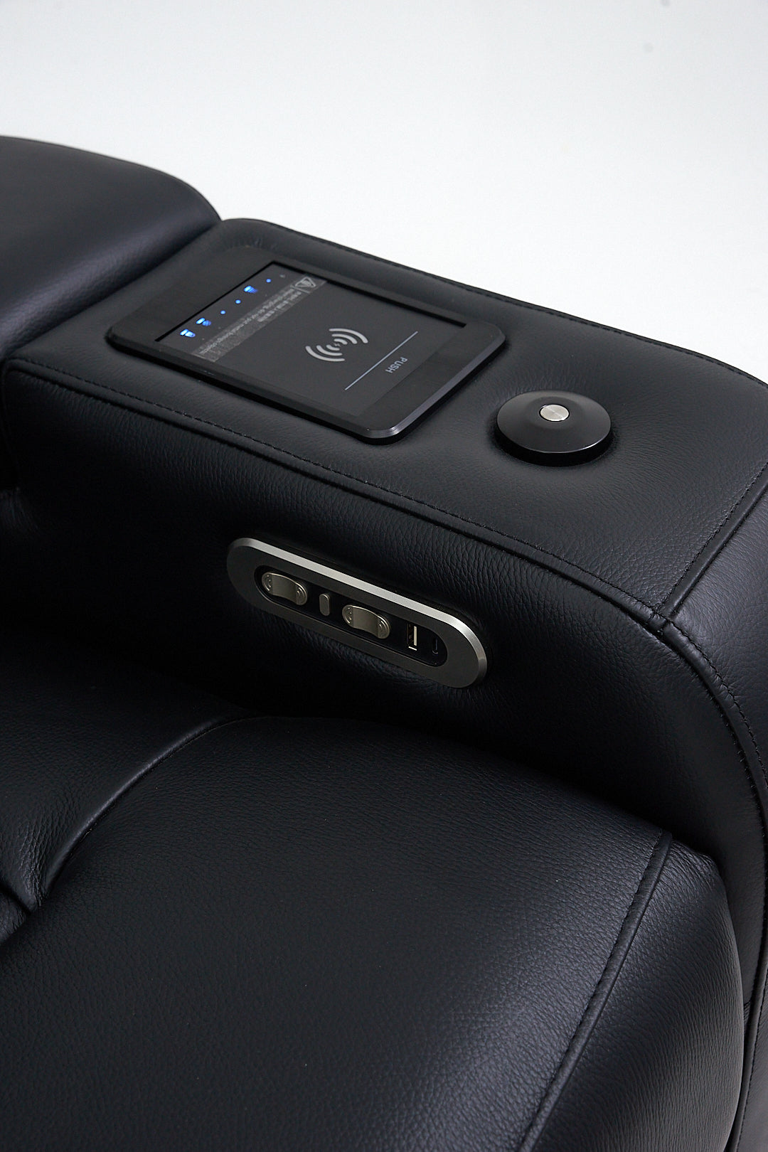 NEXUS RECLINER LOUNGE