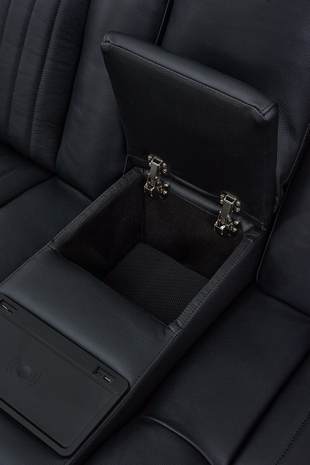 NEXUS RECLINER LOUNGE